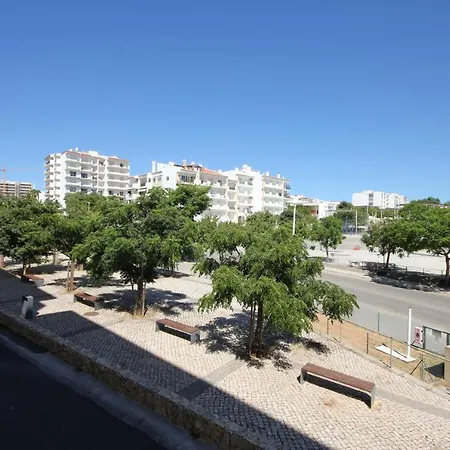 Terrace Lovers By Seewest * Λάγος